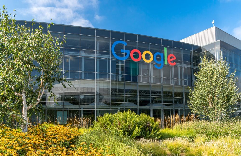 Google confirms guest posts